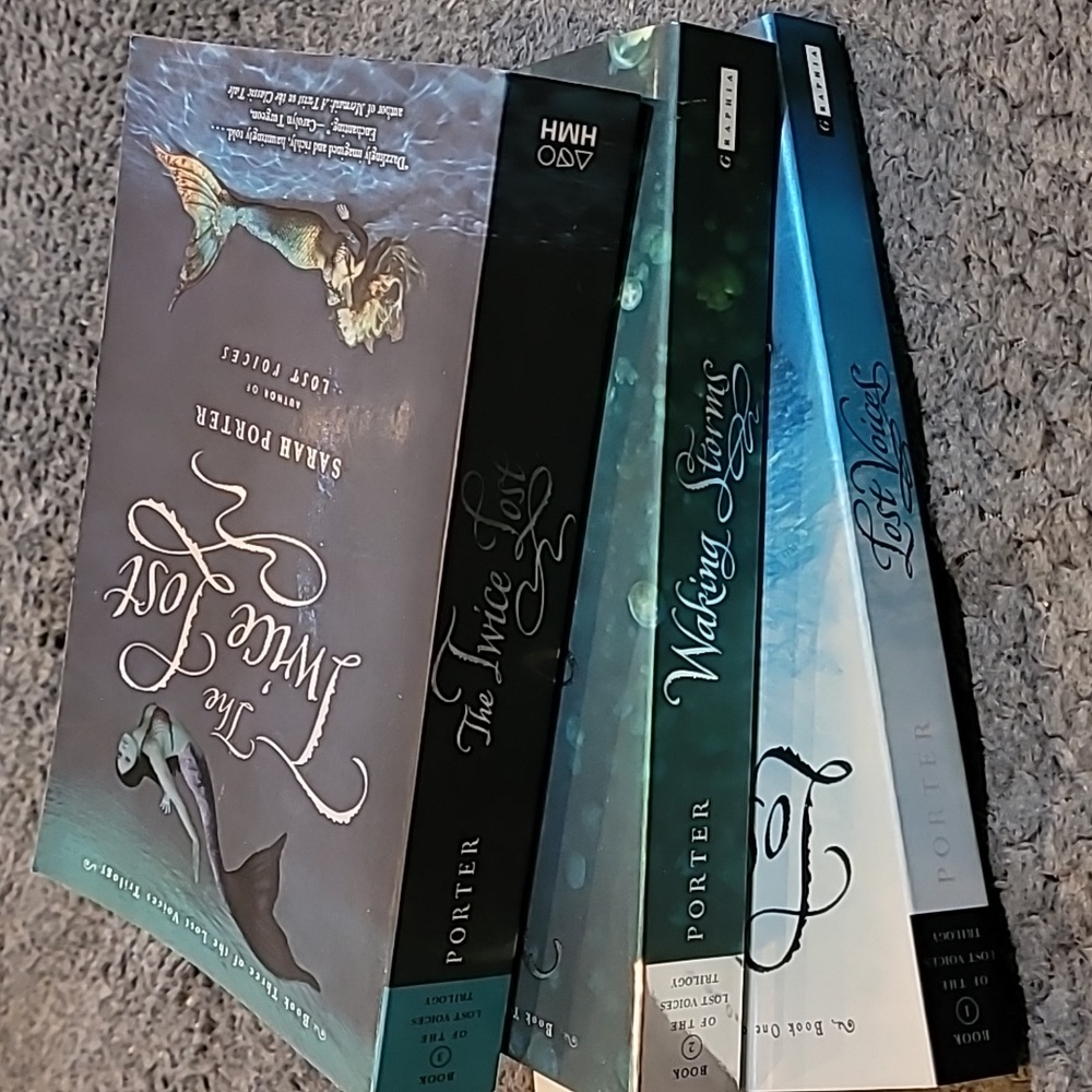 Blue and Green Coffee Table Book Set